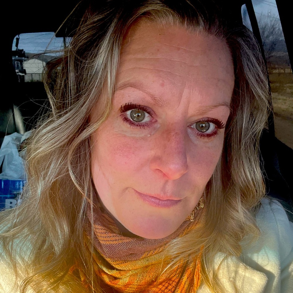 Meet your Posher, Jennifer
